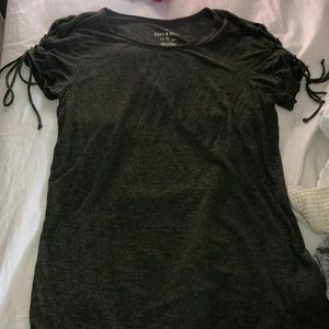 American Eagle T shirt